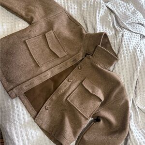 Brown Women’s shacket